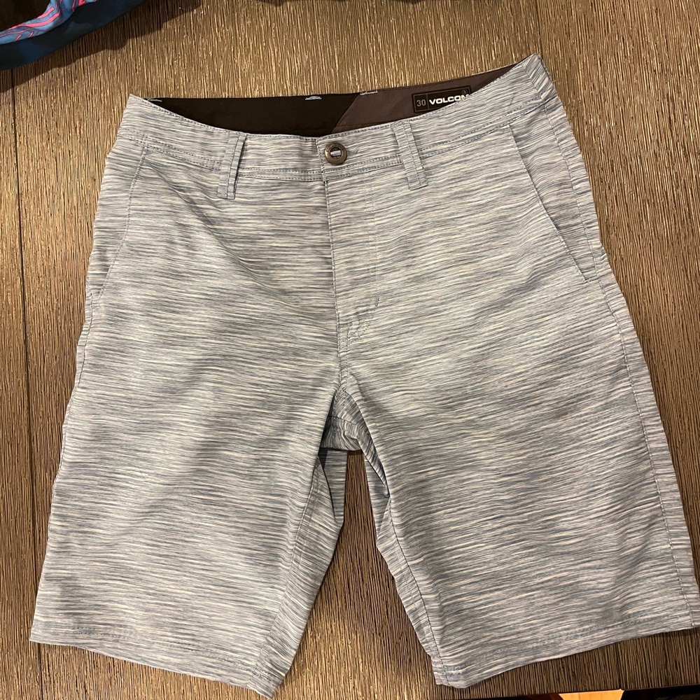 Volcom Gray Hybrid Shorts Modern Style